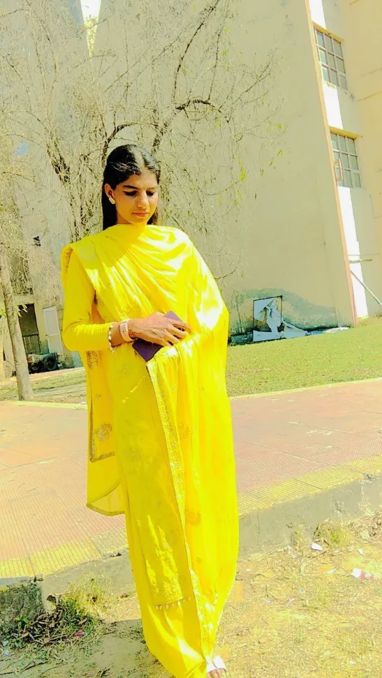 Punjabi Slim Girl Nude Captured