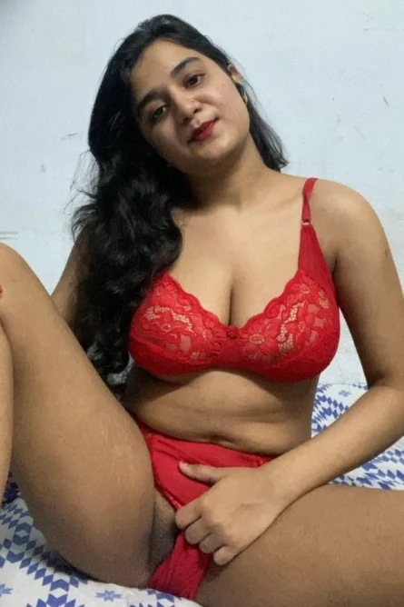 Mallu Ajju Beautiful Wife Nude Photo