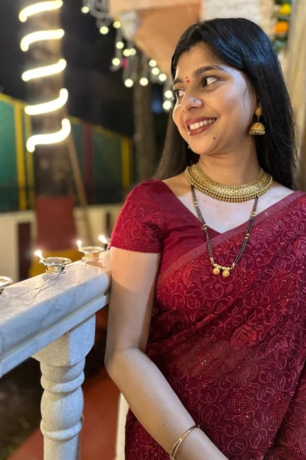 Young Vedu Hijabt GF Showing Small Tits