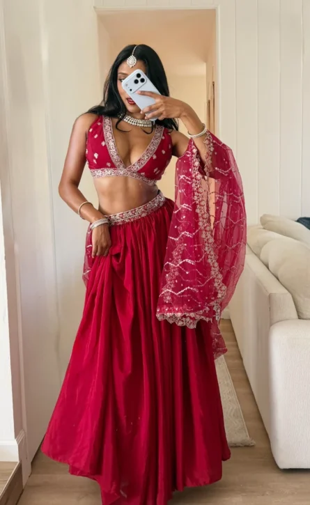 British Indian Beautiful Gym Girl Modeling Full Nude Saree Lingerie & Sexy Cosplay