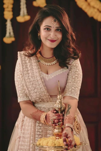 Desi Extremely Beautiful Rich Horny Wife