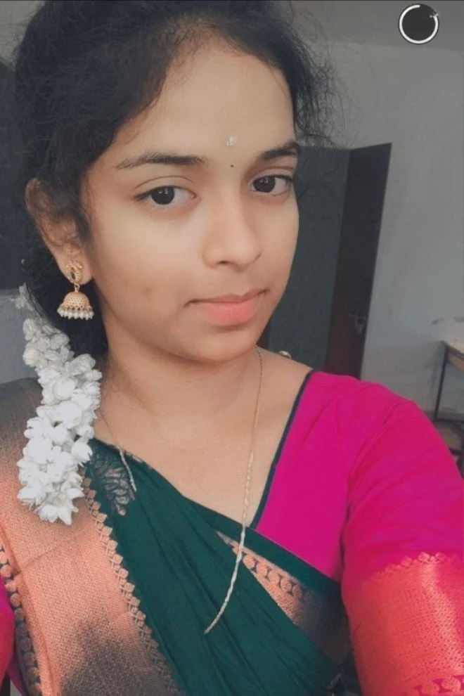 Desi Indian Tamil Wife Big Boobs Show Homemade Pics Set