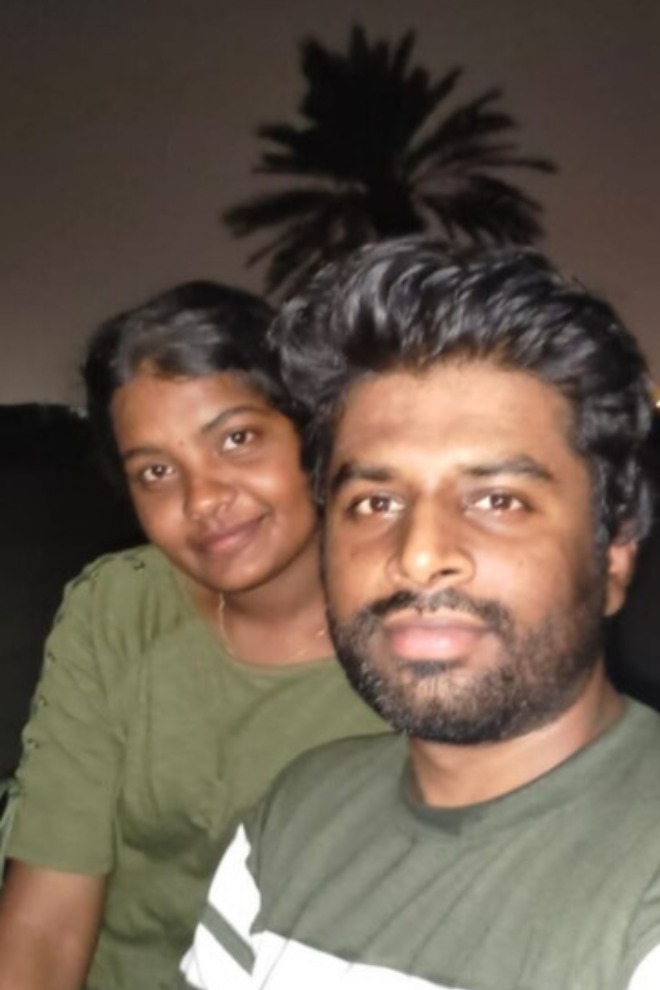 Homely Tamil Wife Giving Blowjob