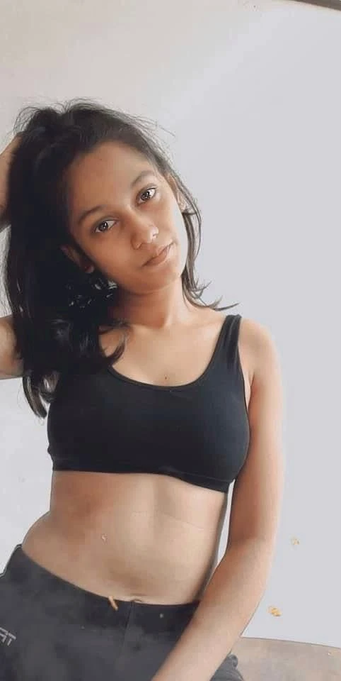 Very Cute Beautiful Sexy Village Girlfriend Big Boobs Show