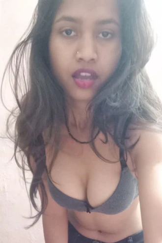 Very Cute Beautiful Insta Viral Girl