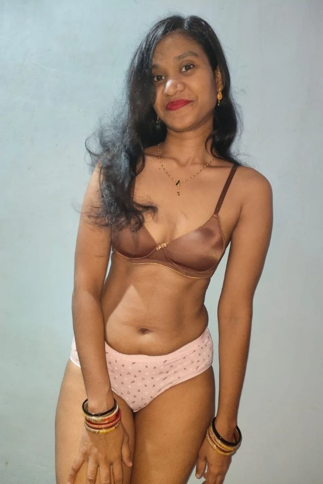 Desi Indian Kerla Tamil Wife Sexy Saree Remove Nude